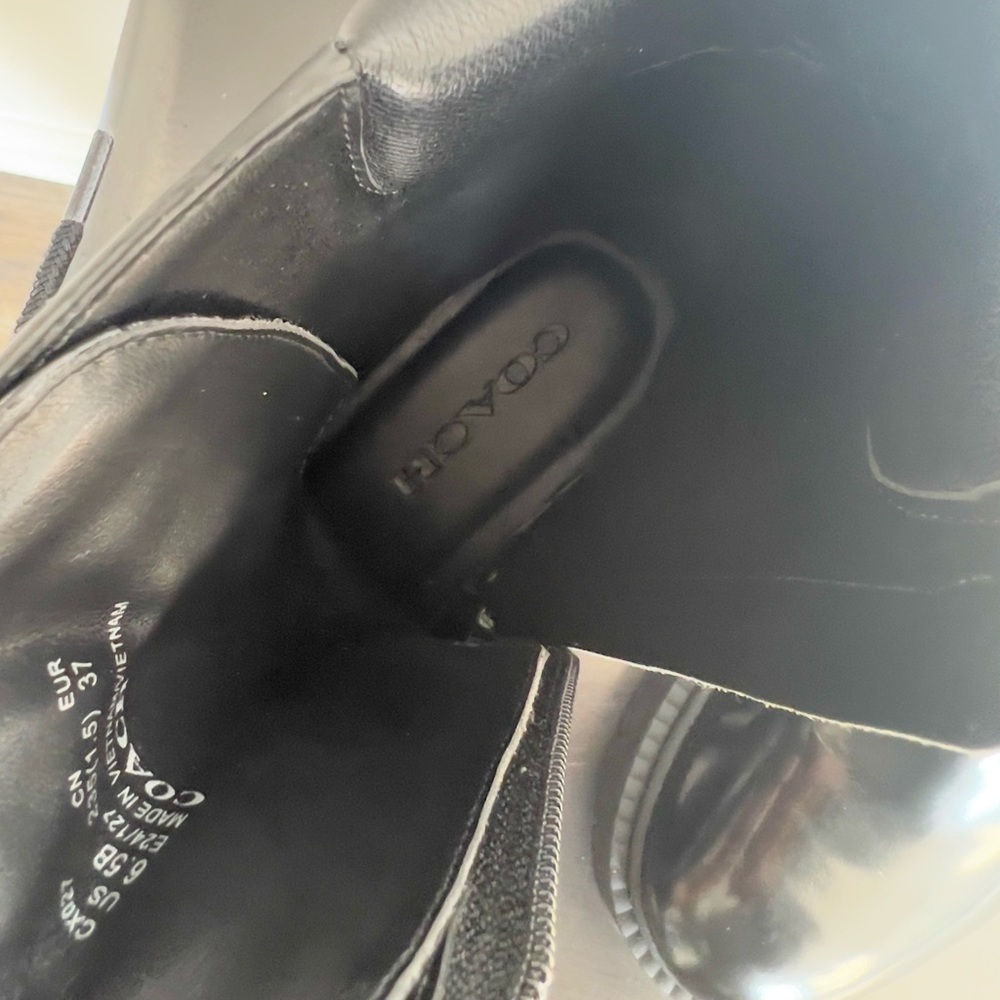 COACH Leighton Black High Shine Leather Ankle Boots size 6.5 NWOT - Picture 5 of 16